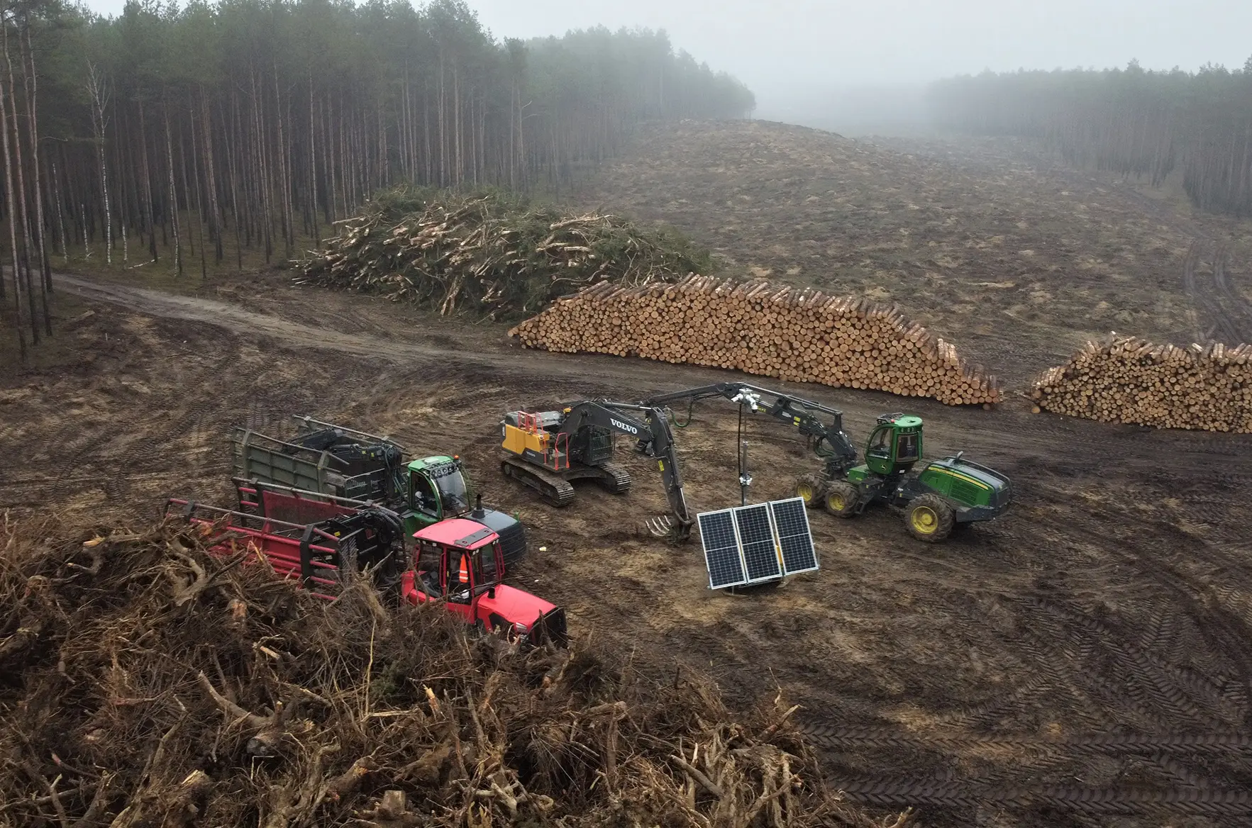 2 kopia iCAM-DefenderTowerPOWERMAX - monitoring na budowę